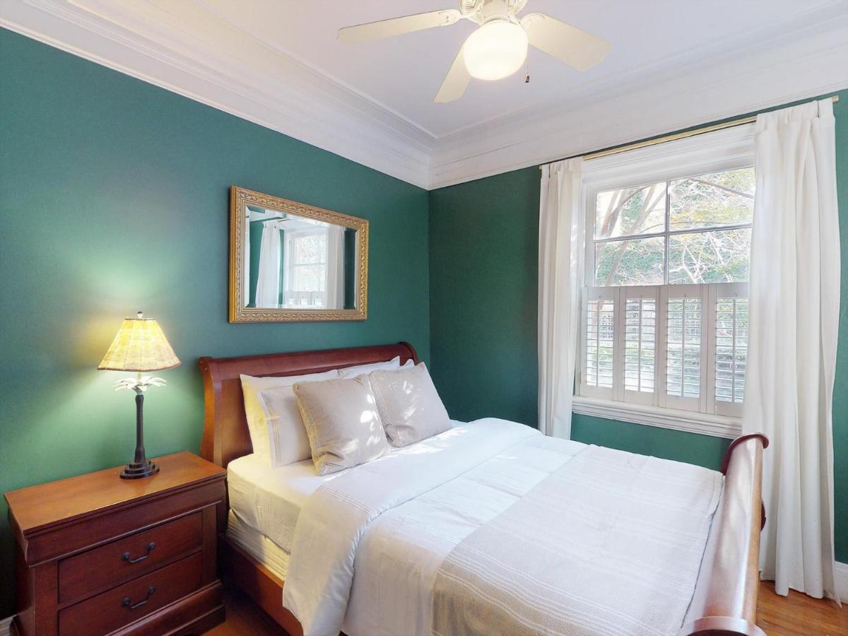 Southern Charm On Liberty Savannah Exterior photo