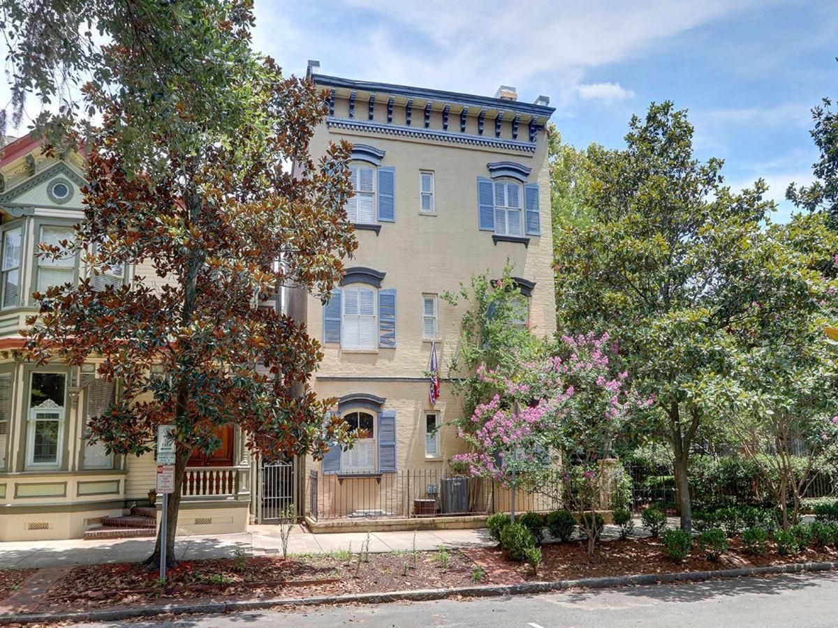 Southern Charm On Liberty Savannah Exterior photo